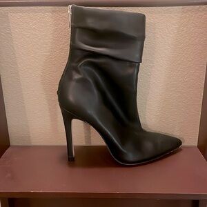 $15 SALE Jessica Simpson heeled bootie